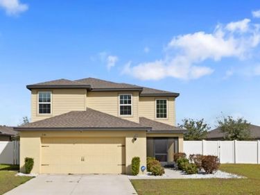 1136 SEA PINES COURT, TAVARES, FL 32778