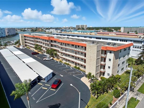 3114 59TH STREET S, Unit 302, GULFPORT, FL 33707