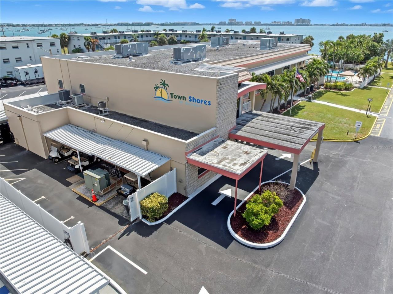 3114 59th Street S, Unit 302, Gulfport, FL 33707 Photo