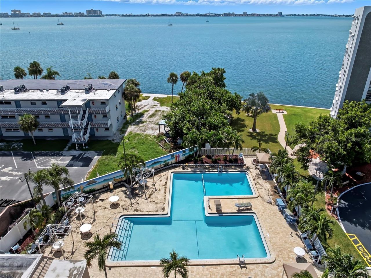 3114 59th Street S, Unit 302, Gulfport, FL 33707 Photo