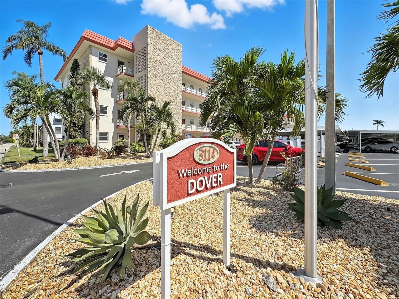 3114 59th Street S, Unit 302, Gulfport, FL 33707 Photo