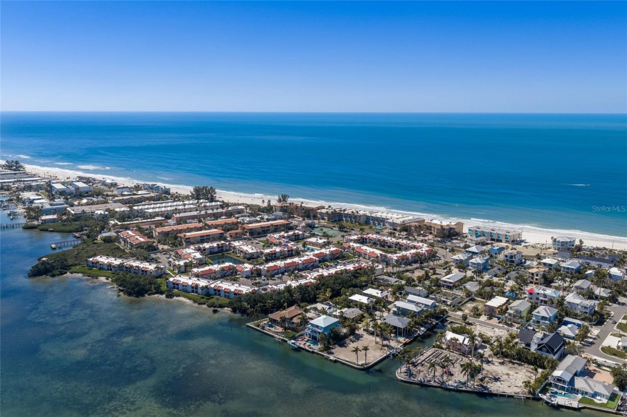 407 20th Place, Bradenton Beach, FL 34217 Photo