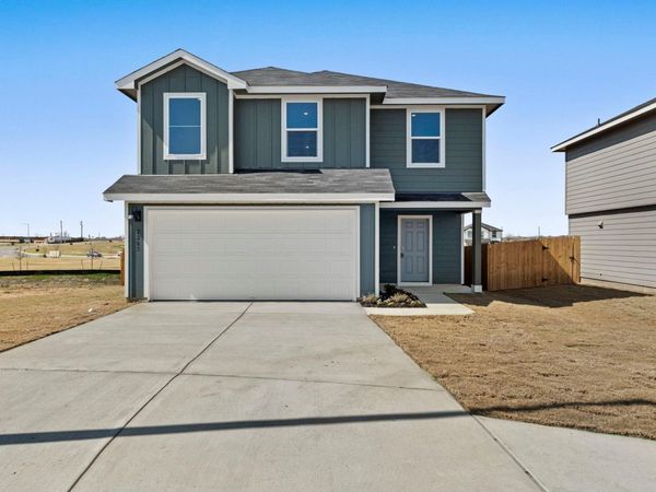 2203 LIONHEART DR , Luling, TX 78648