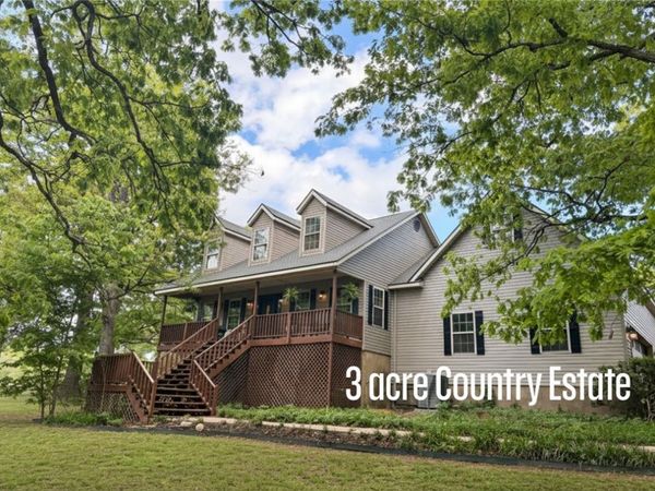 1580 Theresa Lane, Tontitown, AR 72762