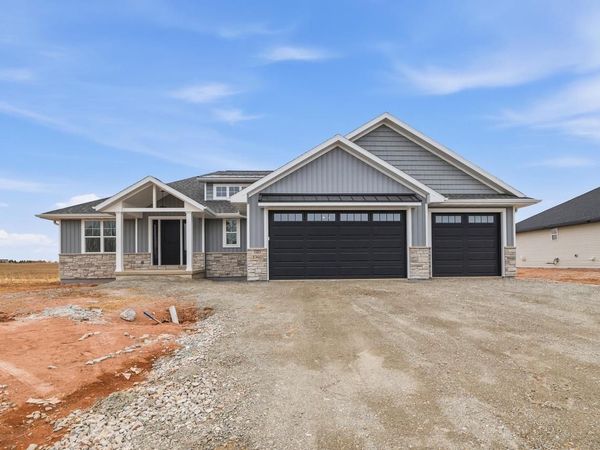 3740 EDWINA DRIVE, De Pere, WI 54115