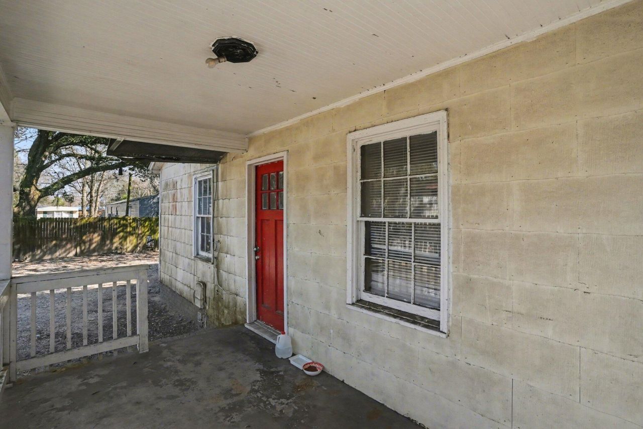 5516 Attaway Street Photo 6