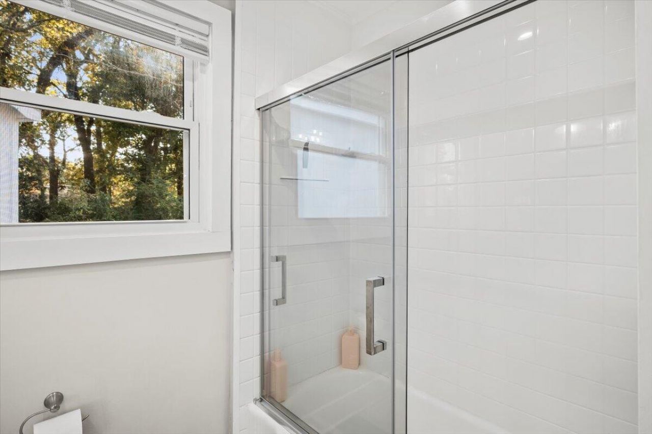 1583 W Robinhood Drive Photo 20