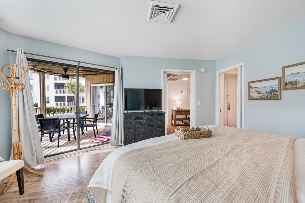 9000 Palmetto Drive Photo 12