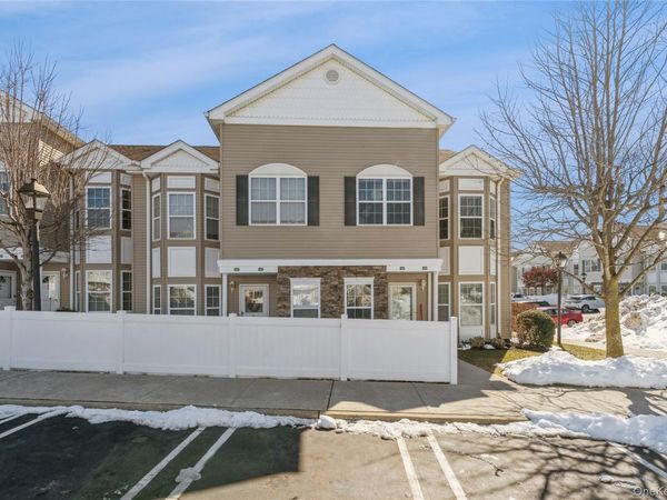 403 Autumn Drive , East Meadow, NY 11554