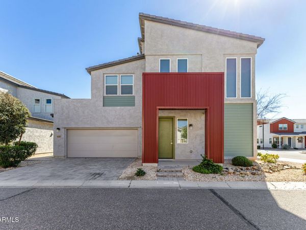 379 N 157th Lane, Goodyear, AZ 85338