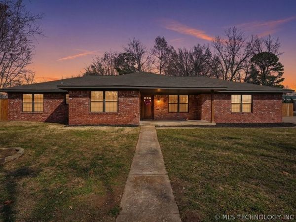 8969 E 116th Street S, Bixby, OK 74008