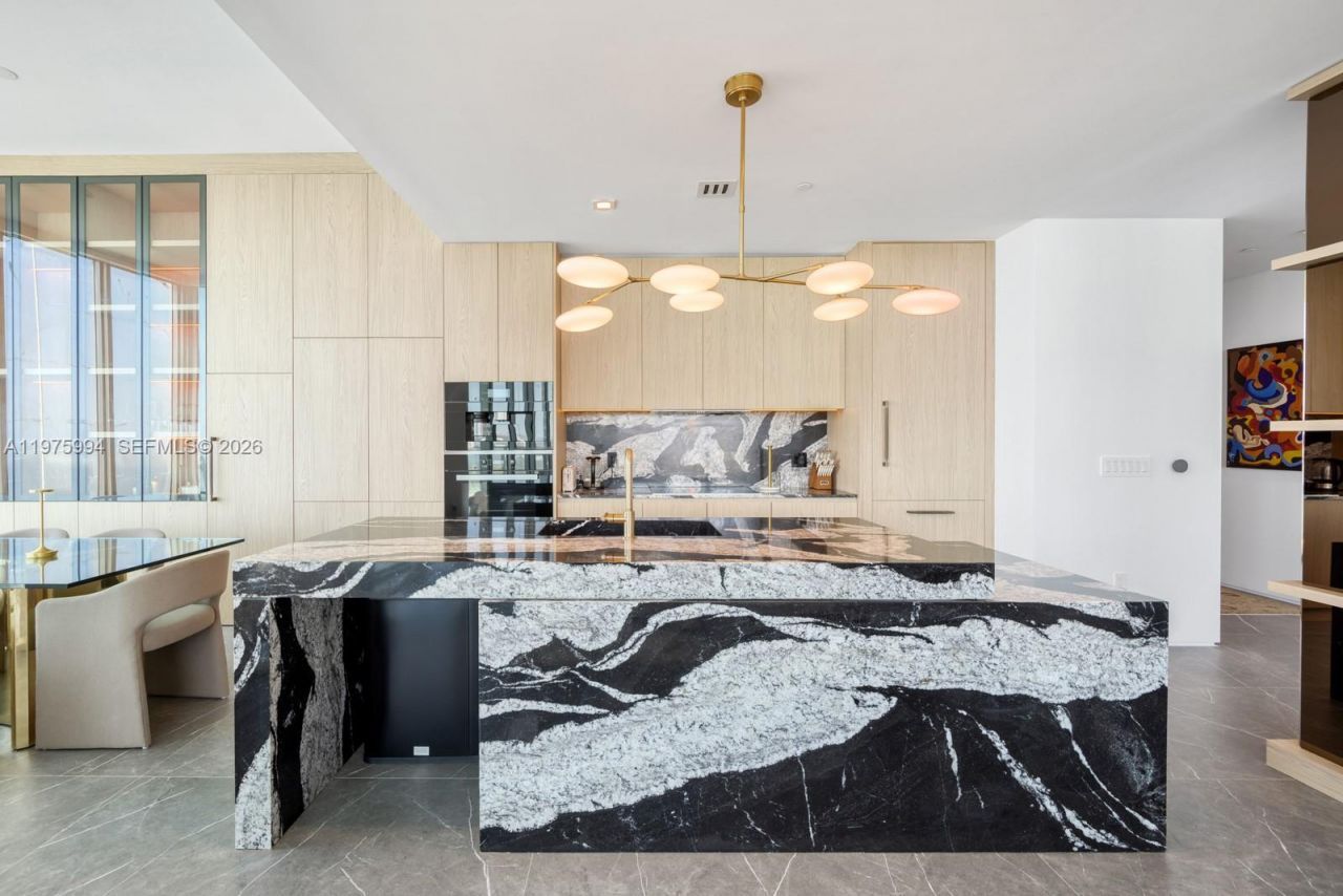 2900 NE 7th Ave, Unit UPH-4602, Miami, FL 33137 Photo