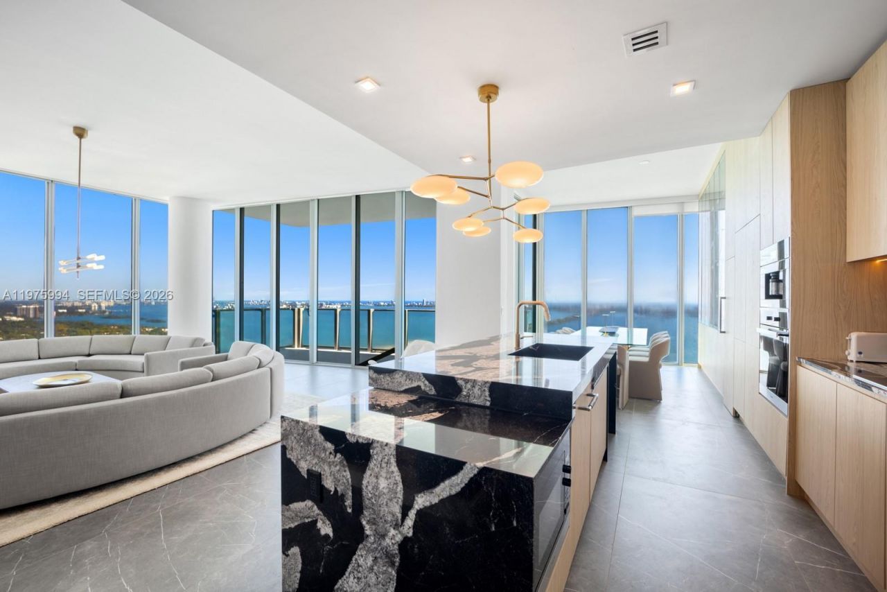 2900 NE 7th Ave, Unit UPH-4602, Miami, FL 33137 Photo