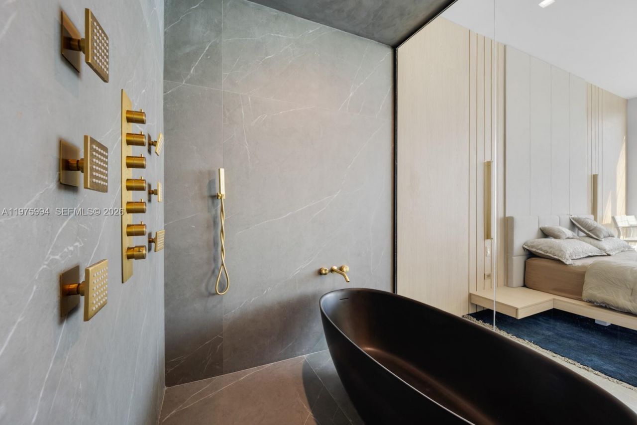 2900 NE 7th Ave, Unit UPH-4602, Miami, FL 33137 Photo