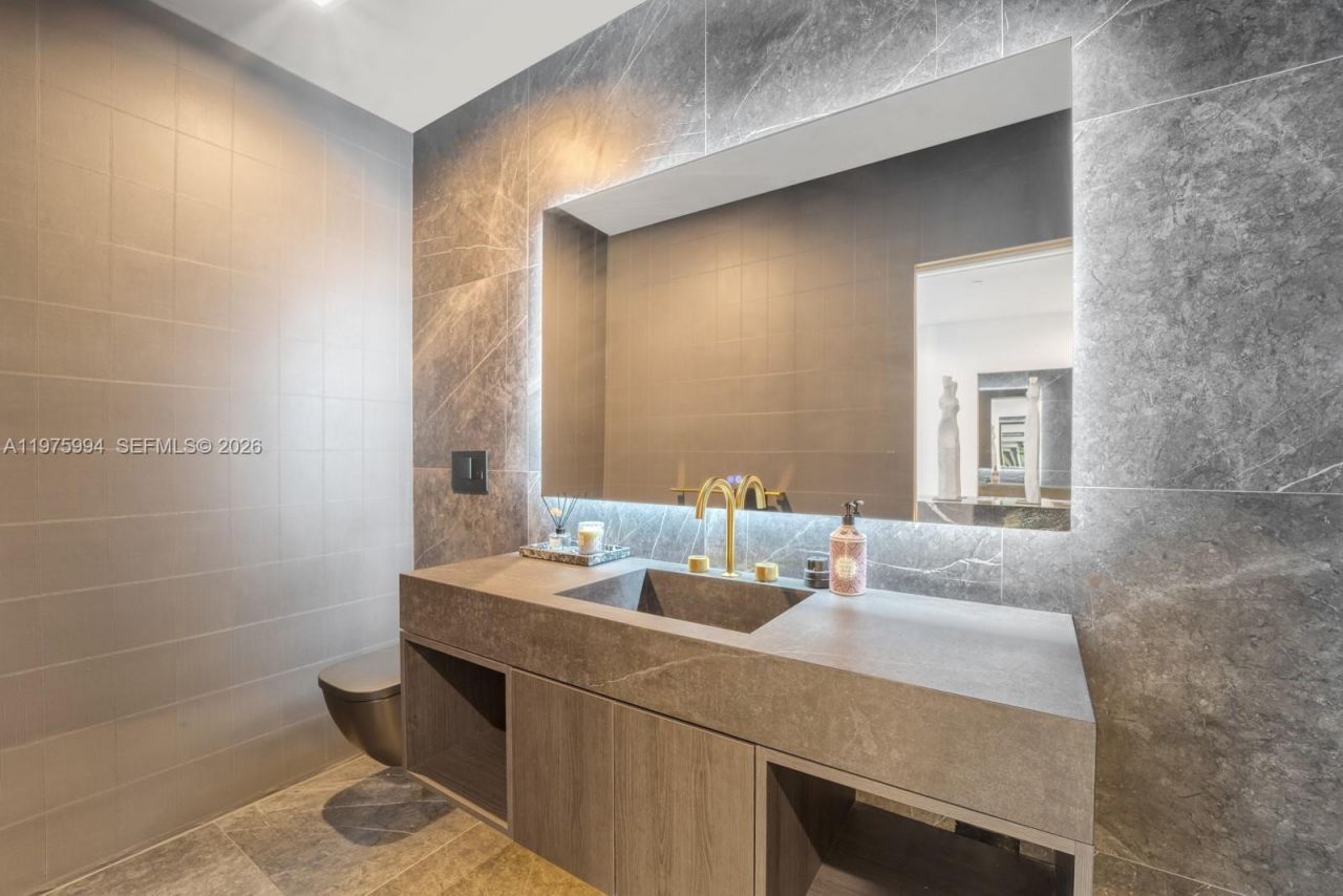 2900 NE 7th Ave, Unit UPH-4602, Miami, FL 33137 Photo