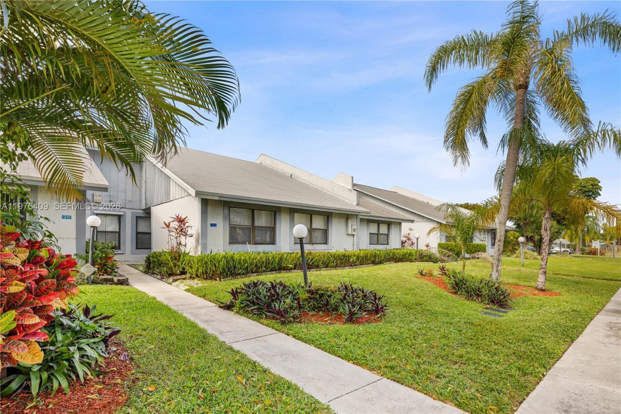 213 NW 60th Ave, Margate, FL 33063 Photo