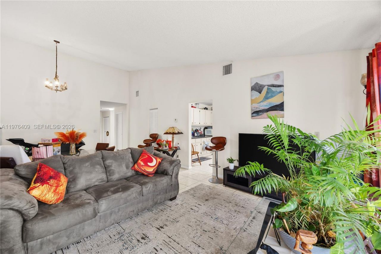 213 NW 60th Ave, Margate, FL 33063 Photo