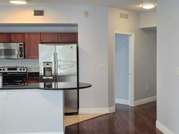 7280 SW 90th St , Unit 601, Miami, FL 33156