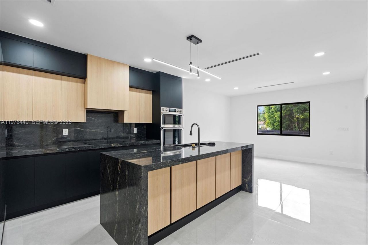 4800 SW 61st Ave , Davie, FL 33314 Photo