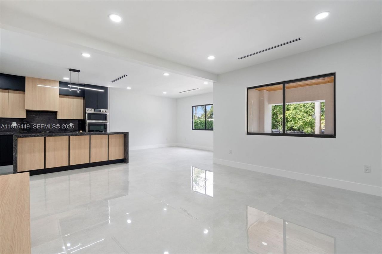 4800 SW 61st Ave , Davie, FL 33314 Photo