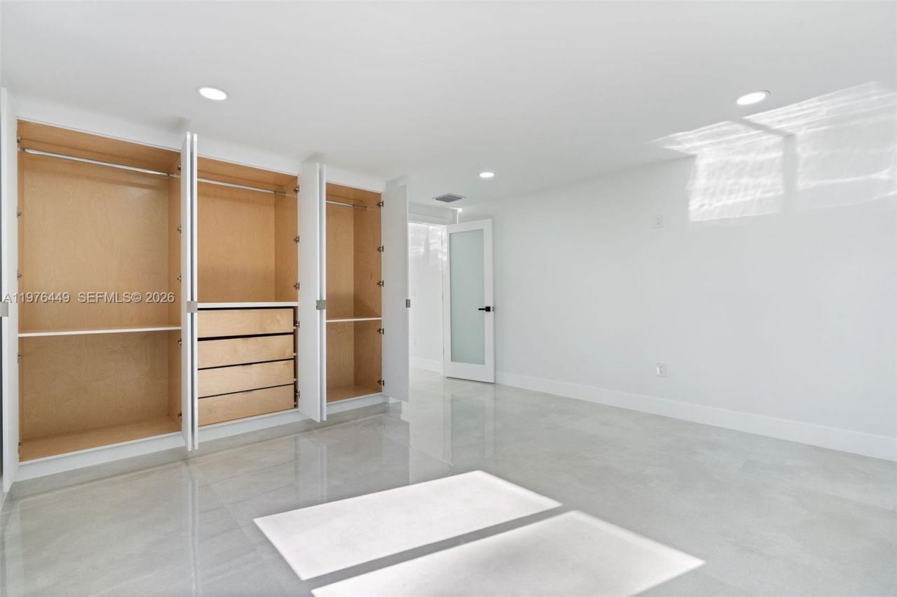 4800 SW 61st Ave , Davie, FL 33314 Photo