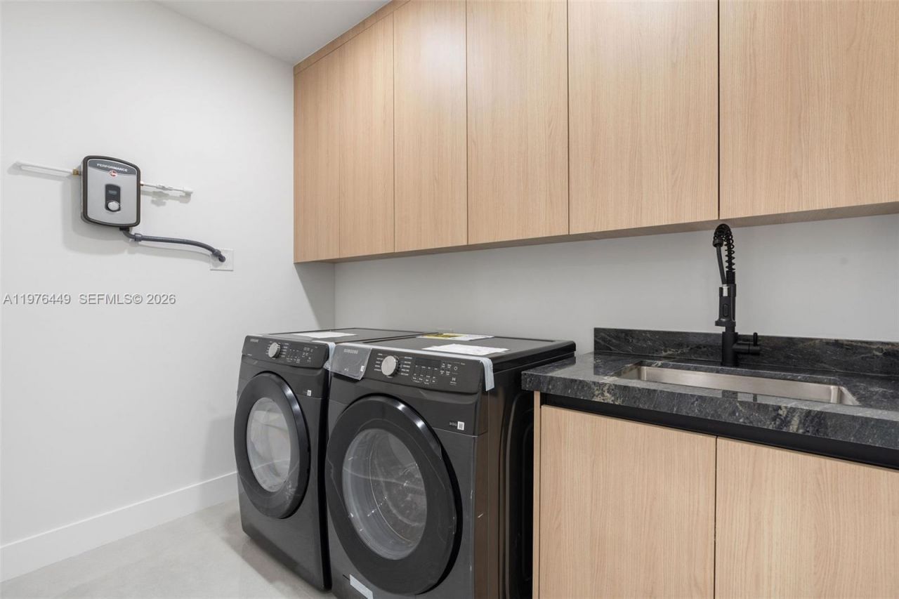 4800 SW 61st Ave , Davie, FL 33314 Photo