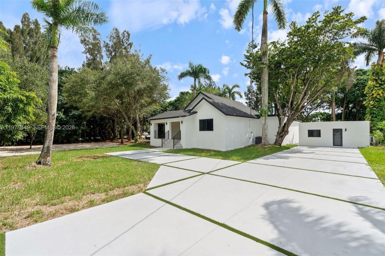 4800 SW 61st Ave , Davie, FL 33314 Photo