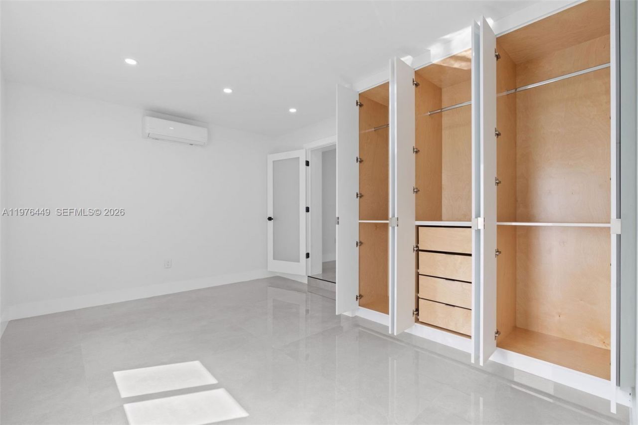 4800 SW 61st Ave , Davie, FL 33314 Photo