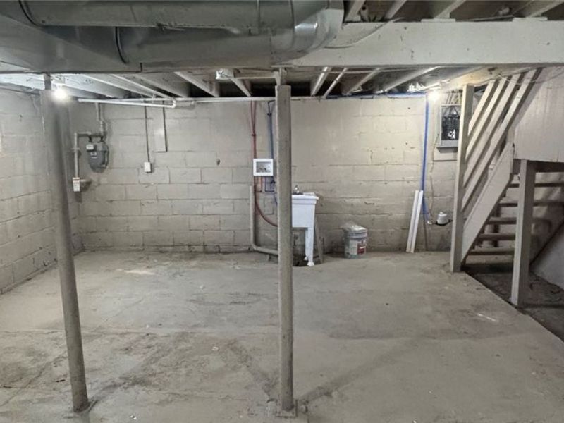 750 Brown Street , Akron, OH 44311 Photo 20