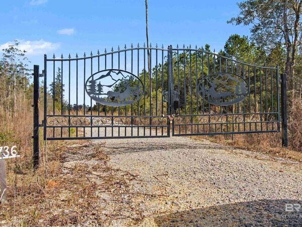 10736 County Road 83, Elberta, AL 36530