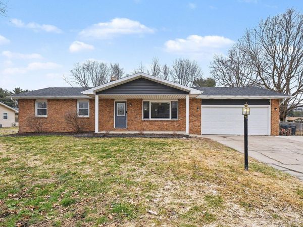 51866 Columbine Drive, Granger, IN 46530