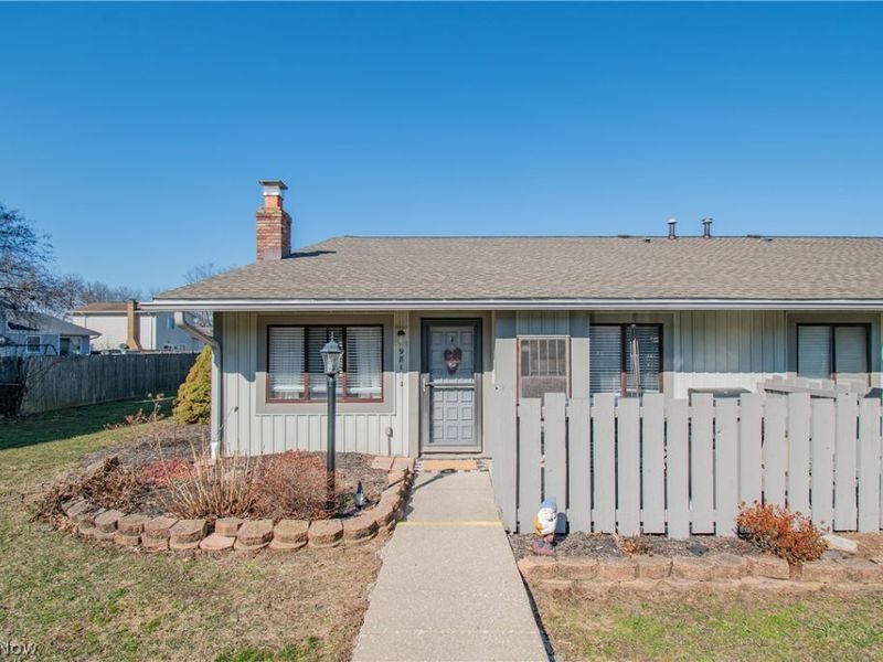 981 Kirkwall Drive , Unit 27C, Copley, OH 44321 Photo 2