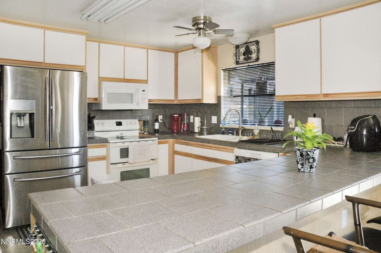 1002 Shadow Lane, Carson City, NV 89705 Photo