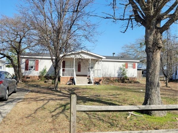 3335 State Street, Fayetteville, NC 28306