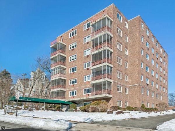 11 Euclid Ave, Summit, NJ 07901