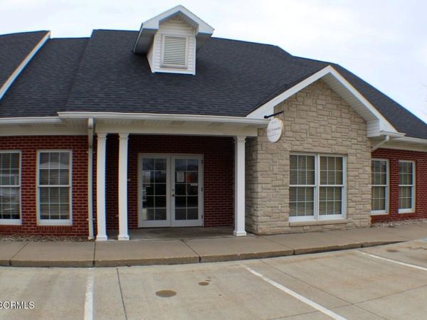 3432 W TRUMAN BOULEVARD, Jefferson City, MO 65109