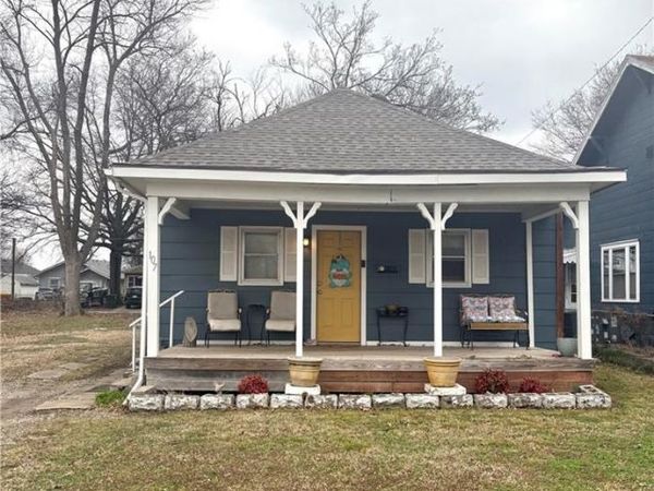 107 E 22nd Street, Pittsburg, KS 66762