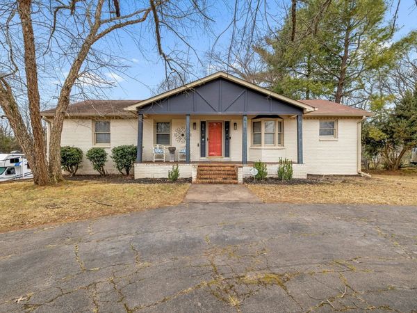411 Campfire Dr , Murfreesboro, TN 37129