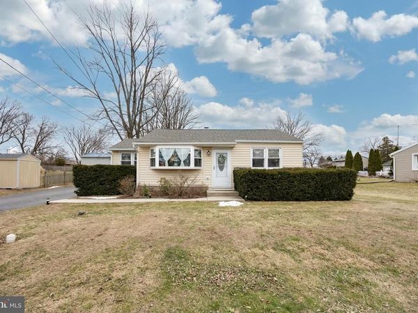 162 N REED ROAD, ROYERSFORD, PA 19468