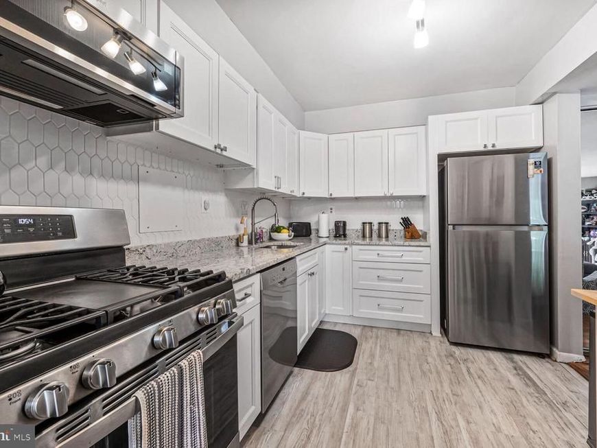 9900 Georgia Avenue, Unit 27-113, Silver Spring, MD 20902 Main Photo