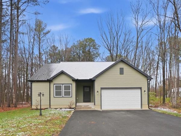 107 PINEWOOD LANE, COLONIAL BEACH, VA 22443