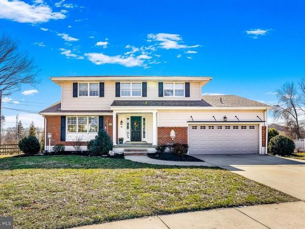 14 WHITEKIRK DRIVE, WILMINGTON, DE 19808