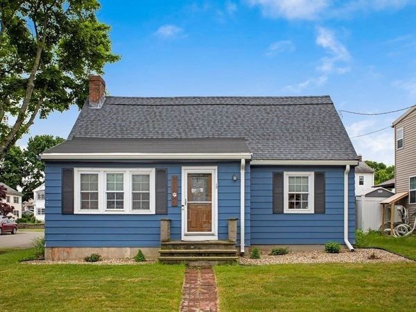 15 Roland Road, Peabody, MA 01960