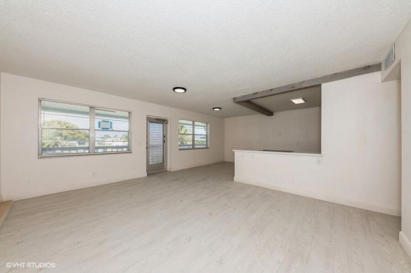 118 Somerset F, West Palm Beach, FL 33417 Photo