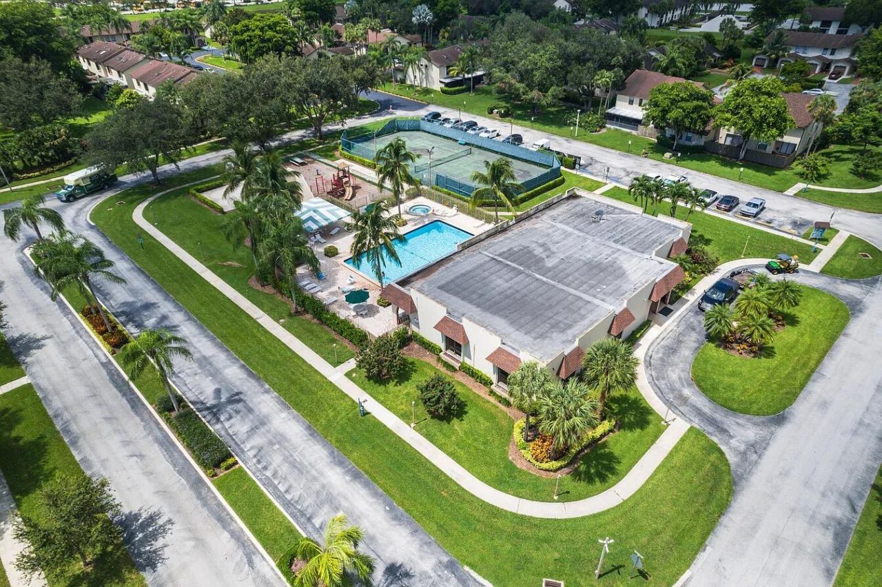 23284 SW 53rd Avenue, Unit D, Boca Raton, FL 33433 Photo