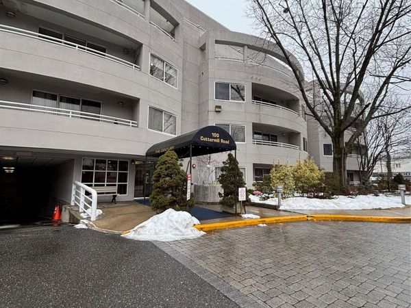 100 Cuttermill Road, Unit 1B, Great Neck, NY 11021