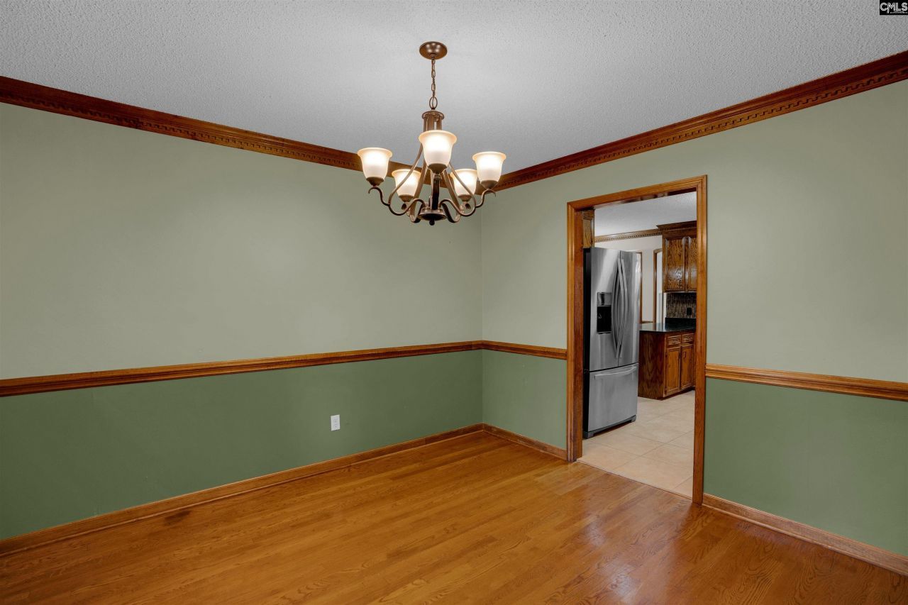 107 Heatherton Court  Photo 24