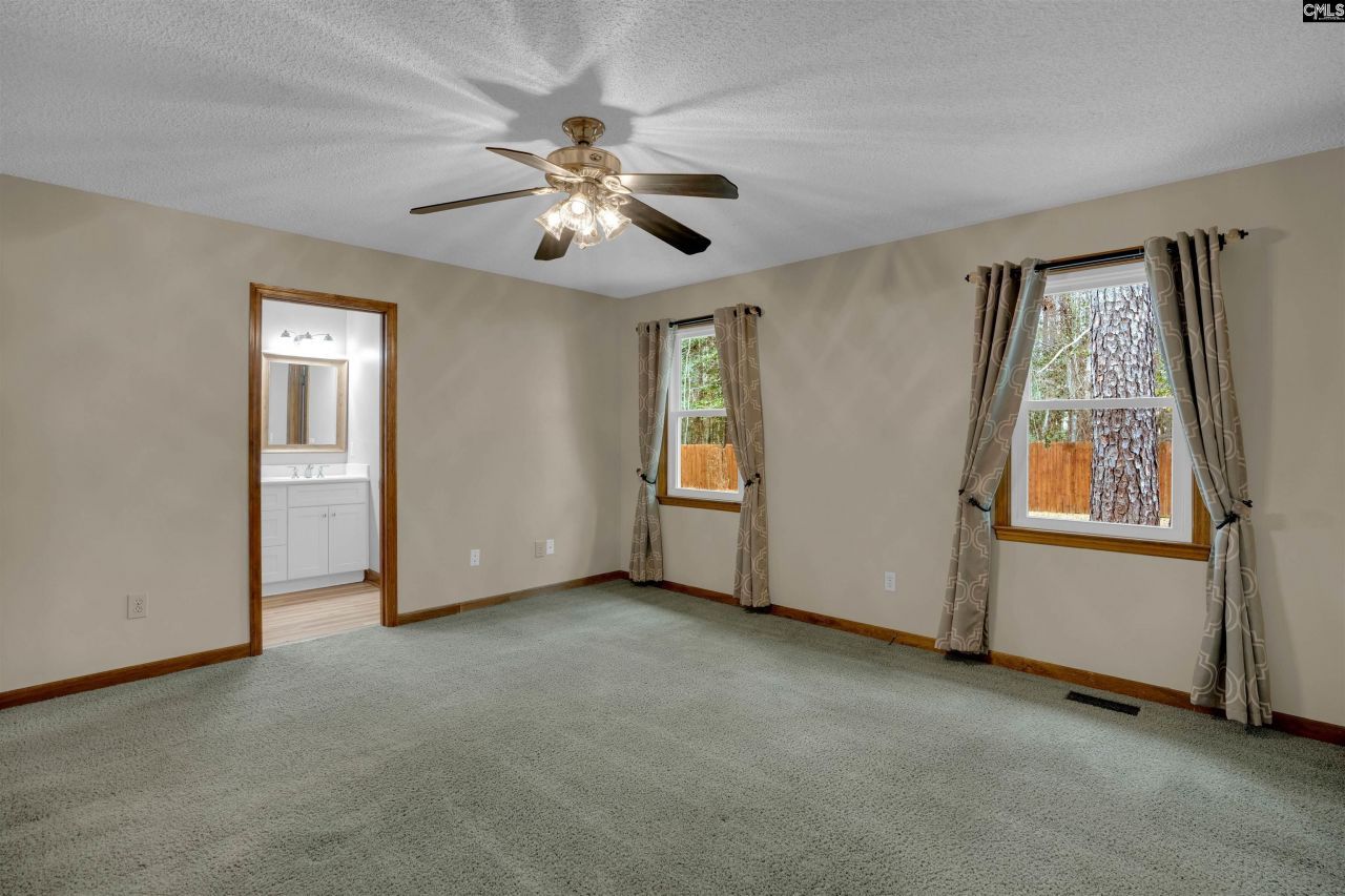 107 Heatherton Court  Photo 27