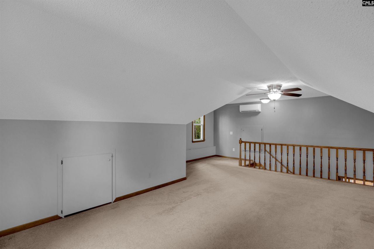 107 Heatherton Court  Photo 40