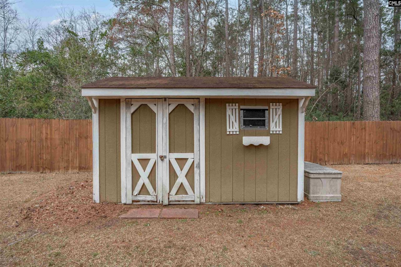 107 Heatherton Court  Photo 50